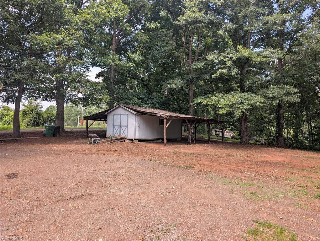 Yadkinville, NC 27055,1920 Oak Ridge Church RD