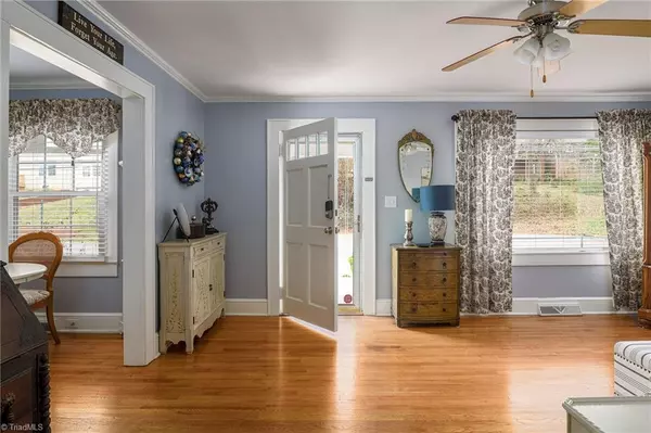 Lexington, NC 27292,408 W 4th AVE