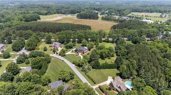 Oak Ridge, NC 27310,5902 Tarleton DR