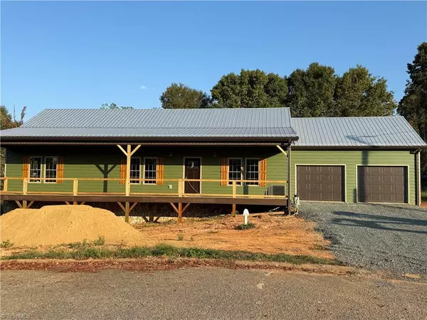 106 Blairfield CT, North Wilkesboro, NC 28659