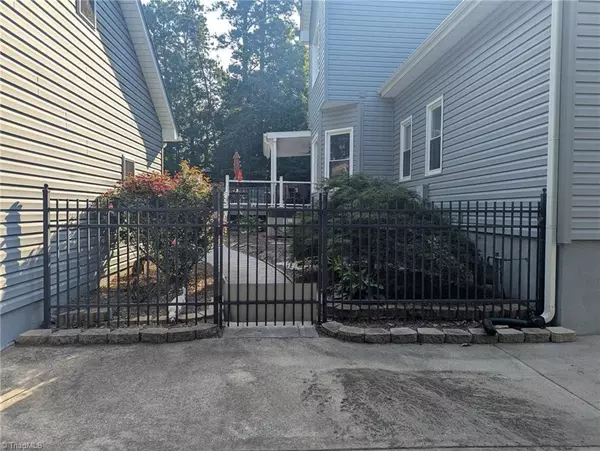 Oak Ridge, NC 27310,2817 Norwell CT