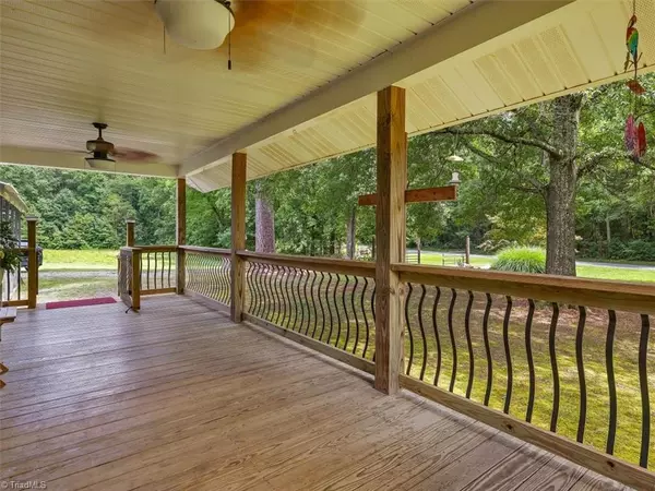 Staley, NC 27355,358 Benjie Williams RD