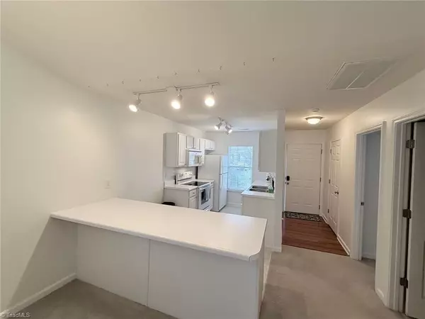 Winston-salem, NC 27103,3346 Hyde Place CIR