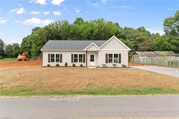 Rural Hall, NC 27045,7956 Glade ST