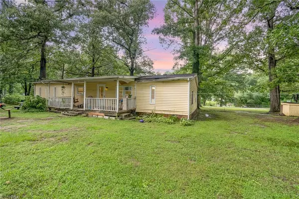 324 Colonial LOOP, Randleman, NC 27317