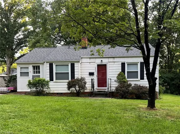 2803 Robin Hood DR, Greensboro, NC 27408