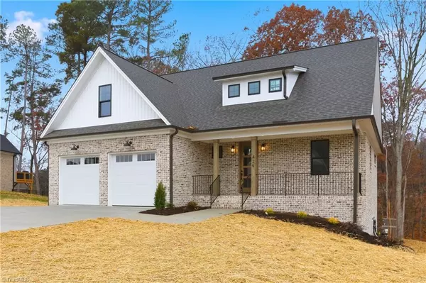 Winston-salem, NC 27107,429 Wentworth DR