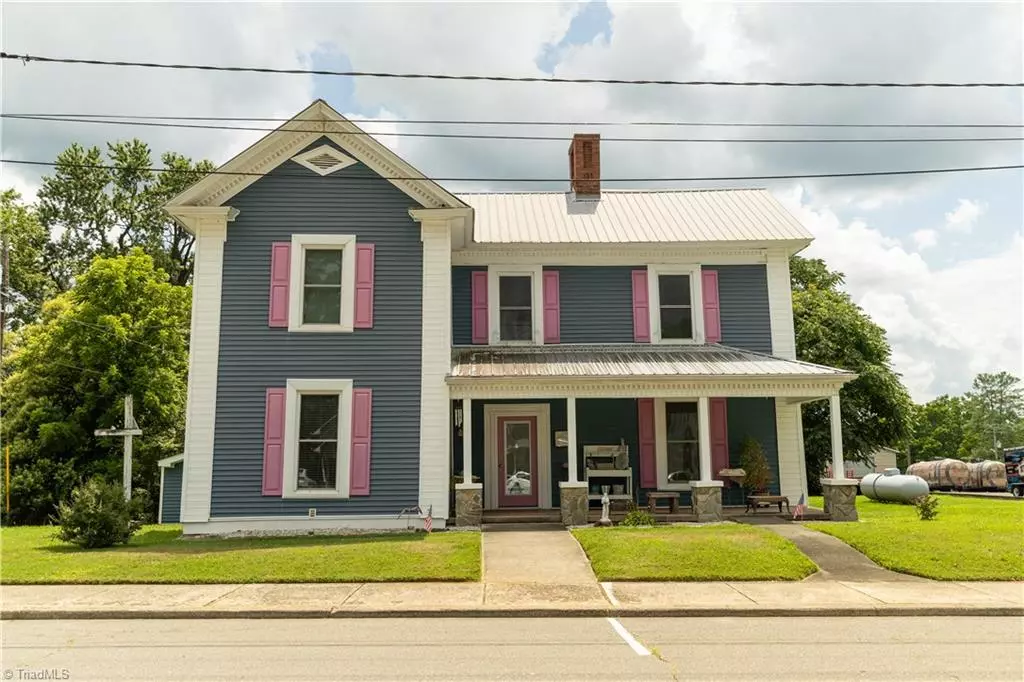 Pilot Mountain, NC 27041,216 E Main ST