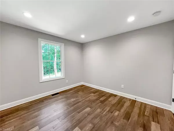 Sophia, NC 27350,2229 Brookshire CT