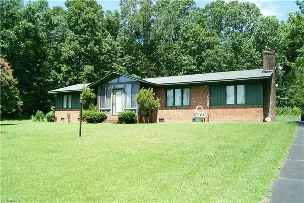 Thomasville, NC 27360,365 Cedar CIR