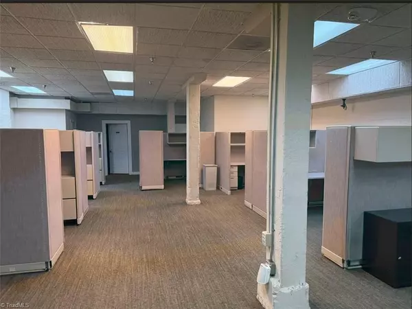 Winston-salem, NC 27101,406 E 4th ST