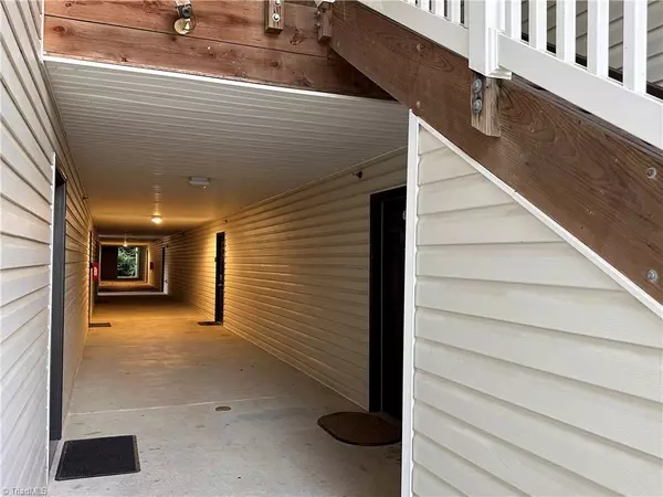 Jamestown, NC 27282,5236 Hilltop RD #108
