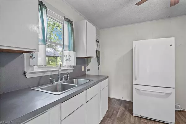 Winston-salem, NC 27127,2873 Hope Church RD