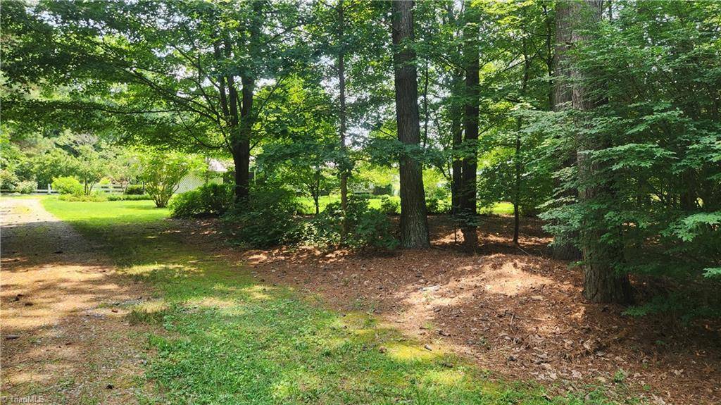 Winston-salem, NC 27107,842 Tom Livengood RD