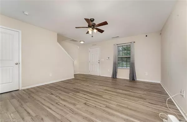 Greensboro, NC 27405,3661 Briarmeade RD