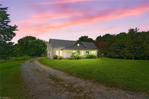 3433 Rolling RD, High Point, NC 27265