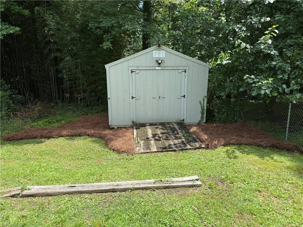 High Point, NC 27263,630 Liberty RD