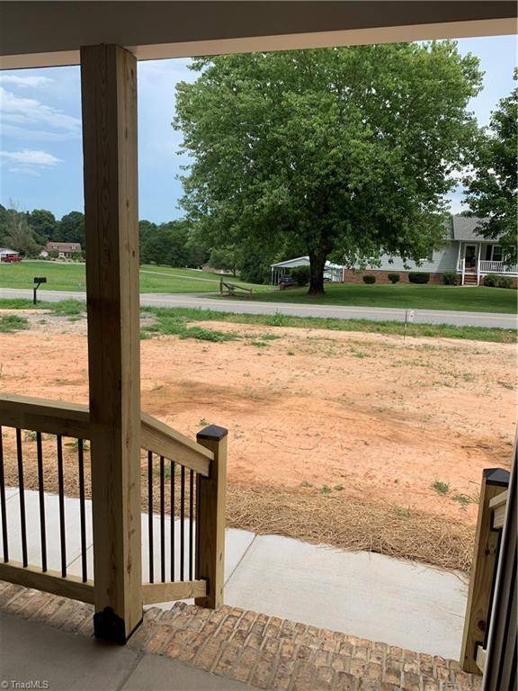 Ronda, NC 28670,107 Viewmont LN