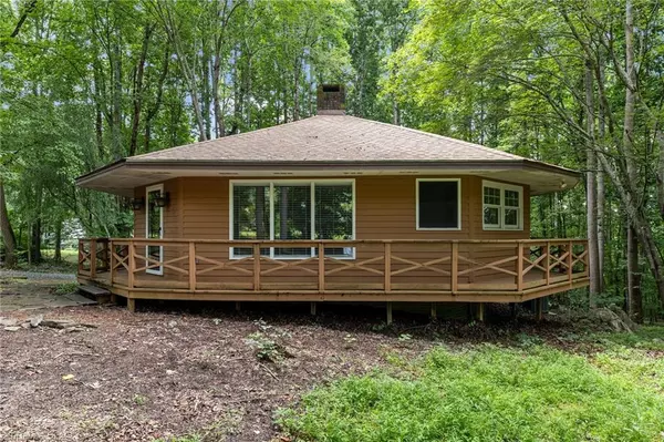 Asheboro, NC 27205,970 Stonecrest CT