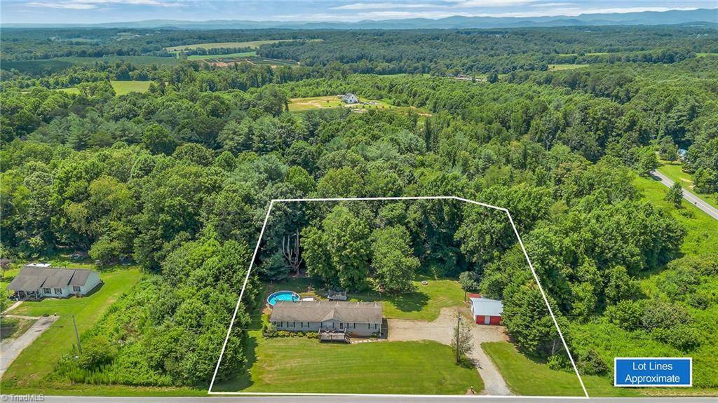 1089 Austin Little Mountain RD, Ronda, NC 28670