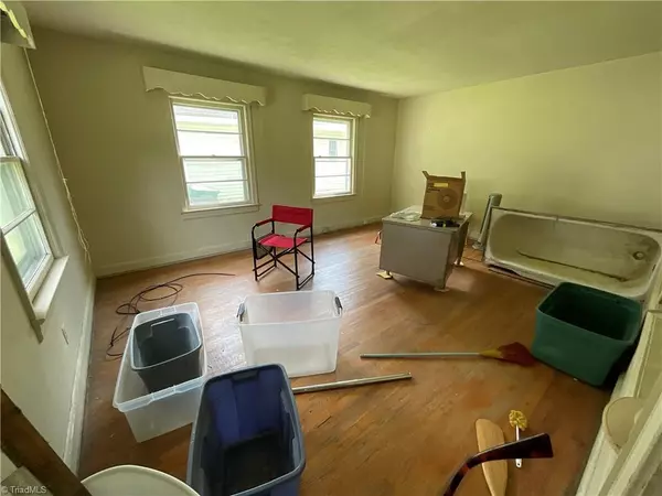 High Point, NC 27262,1631 Hamilton ST N