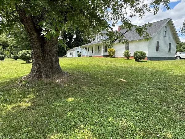 Mount Airy, NC 27030,151 Siloam RD