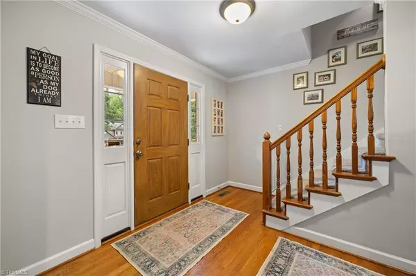 Winston-salem, NC 27106,102 Woodbriar RD