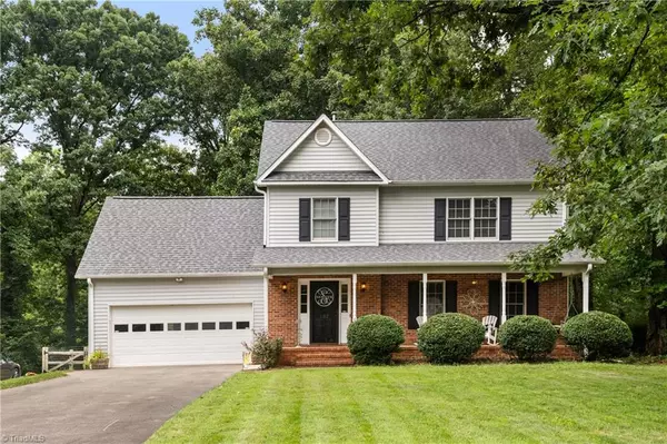 102 Woodbriar RD, Winston-salem, NC 27106