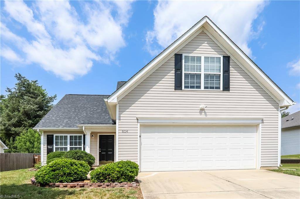 604 Walnut Crossing DR, Whitsett, NC 27377