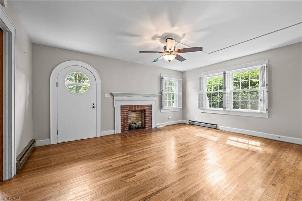 Yadkinville, NC 27055,1444 Courtney Huntsville RD