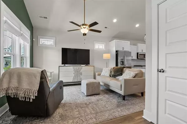 Greensboro, NC 27407,3912 Lundin DR