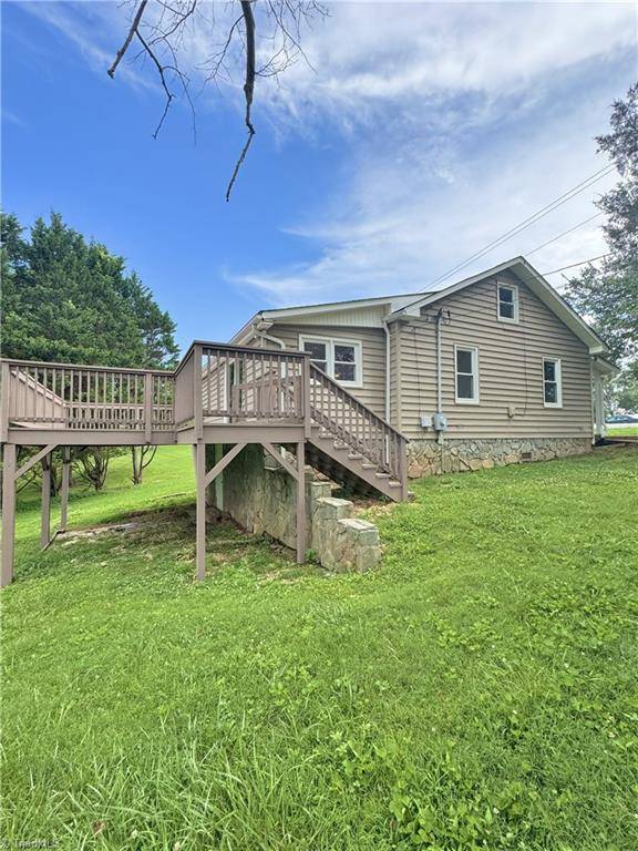 Hays, NC 28635,556 Traphill RD
