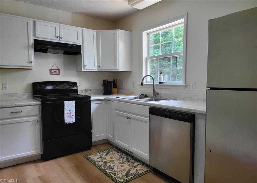 Trinity, NC 27370,4361 Forest Manor DR