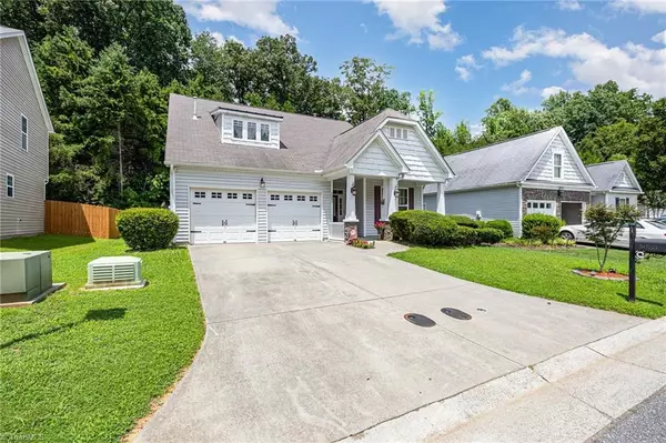 Winston-salem, NC 27106,5083 Brian Center LN