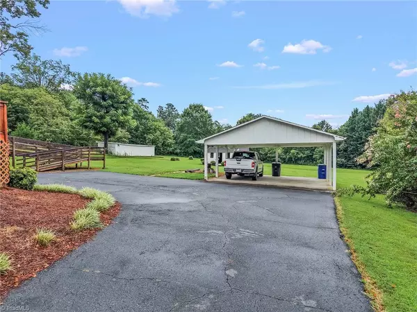 Winston-salem, NC 27106,5506 Winona ST