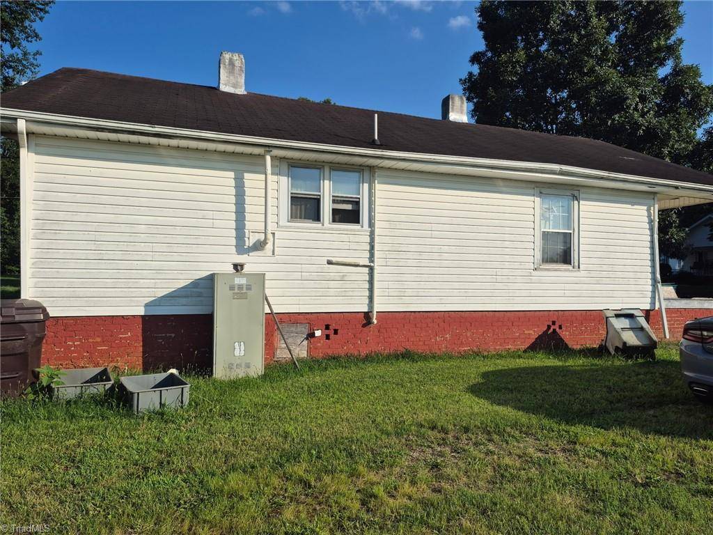 High Point, NC 27260,1603 Connor PL