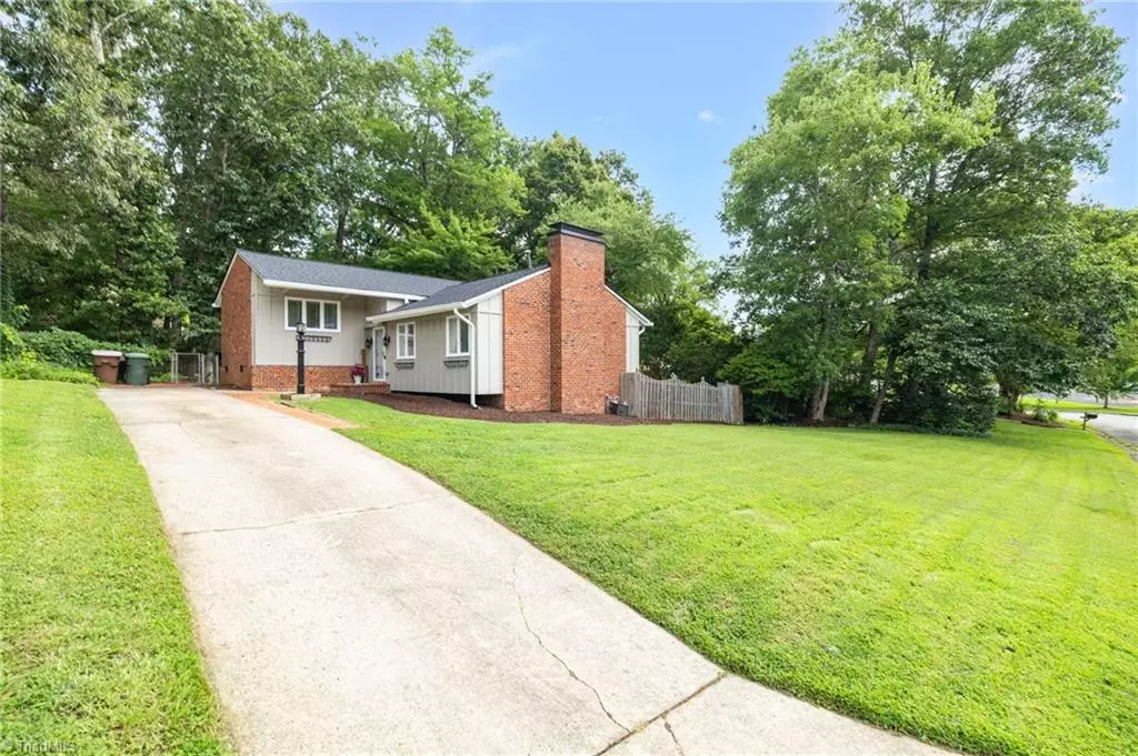 Greensboro, NC 27408,2302 Running Brook DR