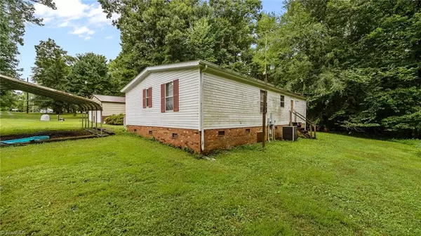 Browns Summit, NC 27214,5907 Osceola Ossipee RD