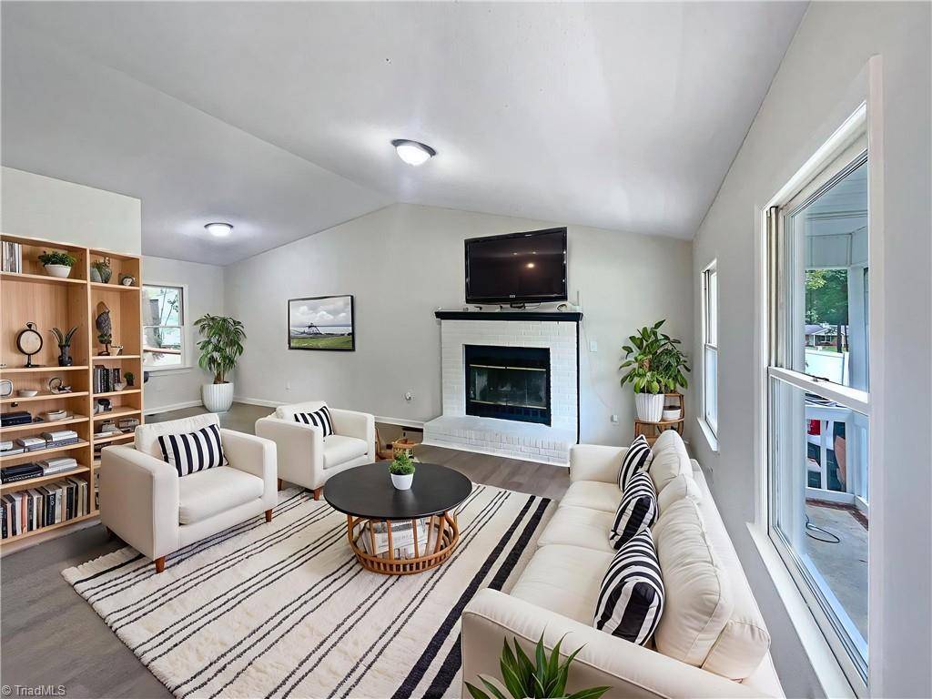High Point, NC 27265,2307 Kingwood CT