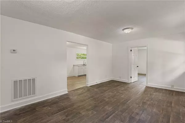 Winston-salem, NC 27106,4656 Walcott ST