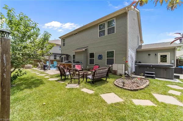 Mebane, NC 27302,906 Sugar Tree DR