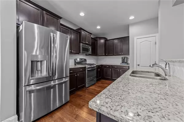 Mebane, NC 27302,906 Sugar Tree DR