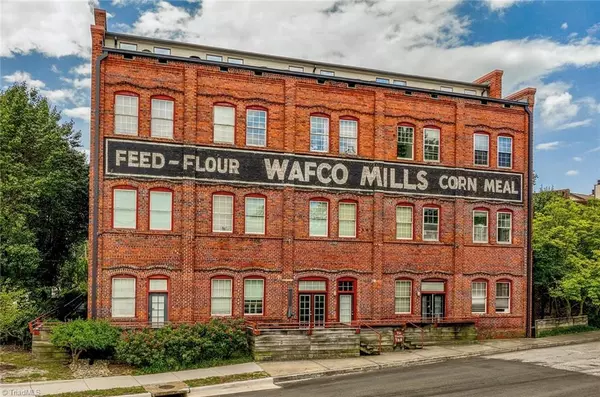 Greensboro, NC 27401,801 W McGee ST #2