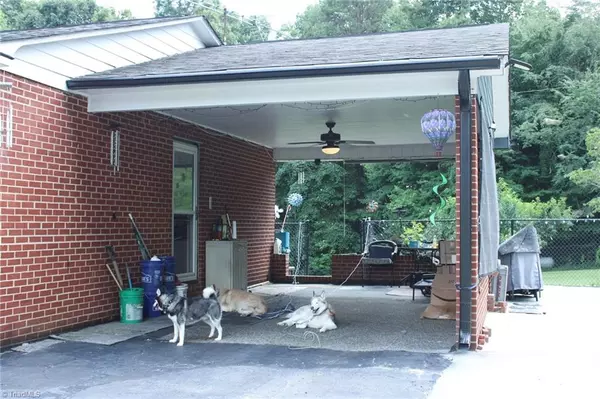 Walnut Cove, NC 27052,2166 NC Highway 65 E