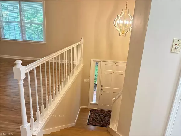 Winston-salem, NC 27104,3407 Scarsborough DR