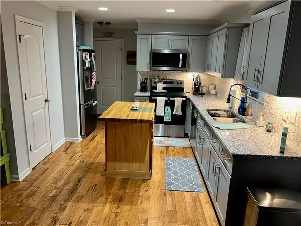 Madison, NC 27025,160 Tilly RD
