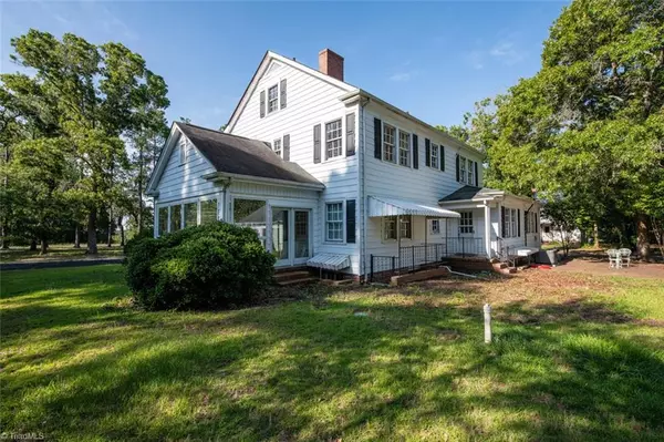 Candor, NC 27229,132 W Moore ST