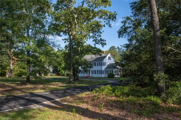 Candor, NC 27229,132 W Moore ST