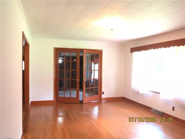 Pine Hall, NC 27042,3261 US Highway 311 N