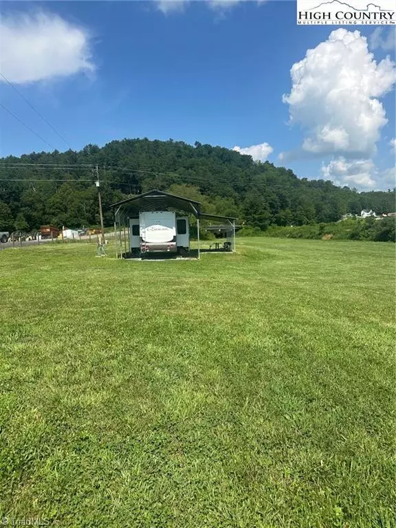 Todd, NC 28684,123 Railroad Grade RD